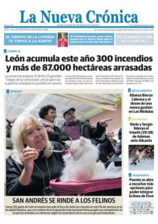 LEÓN ACUMULA ESTE AÑO 300 INCENDIOS Y MÁS DE 87.000 HECTÁREAS ARRASADAS LA PROVINCIA ACAPARA 13 DE LOS 23 GRANDES FUEGOS DE LA COMUNIDAD Y ES LA QUE MÁS SUPERFICIE ARBOLADA HA PERDIDO EN VERANO